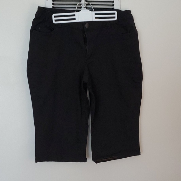 lee curvy fit capris